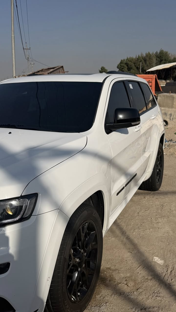 مرخصة الادمن
خوان سياره جيب شيروكي s  خليجي وكالة هارلم

السياره كفاله عامله وجديده وجاهزه مابيه نواقص  ماشيه 
52 الف كيلو 

السياره دهنه كله اصلي 160  وبنازين كله محسن

رقم اربيل وكاله باسم كردي صديقي تريد تحويل تريد وكاله

عنونه الزبير  7717200403، 

سعره 415$


**إذا كنت صاحب هذا الإعلان وتريد حذفه لأي سبب، رجاءا أرسل رسالة إلى الدعم الفني**