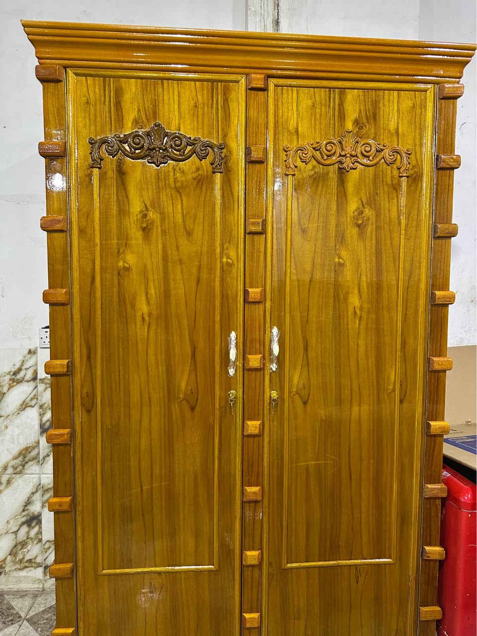 كناتير 

كنتور بابين السعر 190 الف
كنتور 3 ابواب 280 الف

التاميم ركن آلمدينه معرض أثاث بيم
*********** الرمادي, الأنبار
