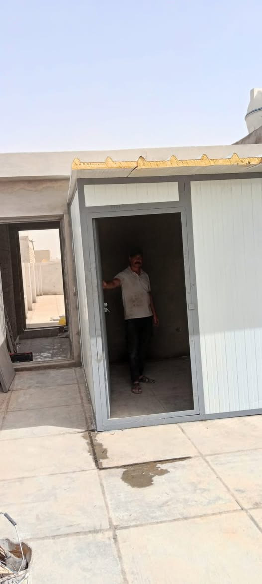 حدادة عامة جزء من شغلي كافة اعمال حديد بوب شبابك سندويش سقايف كي اسبان 
***********
