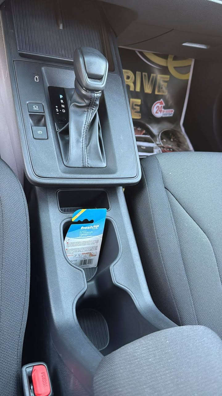 فرونت لاندر  fornt lander 2025  شكل الجديد  ٢٠٢٥
مكينة ٢٠٠٠ هايبرد 
ماشية ١.٨٠٠ كيلو
مرقم بغداد كامل  
المواصفات :  حمالات✅️  ، مري بلاك بيانو لامع✅️، يدات بلاك بيانو✅️ ،  عدسات زينون✅️ ، لدات خلفية ✅️ ، فتحة ✅️ تبريد قطعتين ،  اوتو هولد ، كروس كنترول ، درايف مود ، كامرة خلفية✅️ ، ابل كار بلي ، مري شفط ✅️ ، هاندبريك دكمة

للتواصل :  ***********  واتساب فقط ✅️
العنوان   : بغداد - البياع
 السعر  29.200 وبيه مجال شي بسيط
ما اتعامل لا مراوس ولا اقساط فقط بيع✅️
