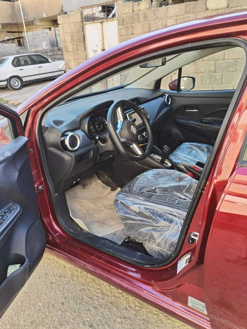 نيسان فيرسه ٢٠٢٥ 🇺🇸
دخول جديد تترقم إقليم 🚦
ماشيه 27 الف ميل 🆕
مواصفات SV بصمه حساسات جانبيه رادار امامي وخلفي ويل كب شحن واير ليس يوسبي امامي يوسبي خلفي 👍
بدون صبغ بدون داخل بيها ملاحضه بارد جو قبغ البانزين شبر فقط 👋صور الضرر بل منشور 
السعر 125 وبيها مجال 
0776 886 1067
