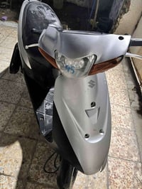 للبيع دراجة رياضي ساسوكي نظافة ١٠٠٪؜ مامفتوحه أوراق 07711911771