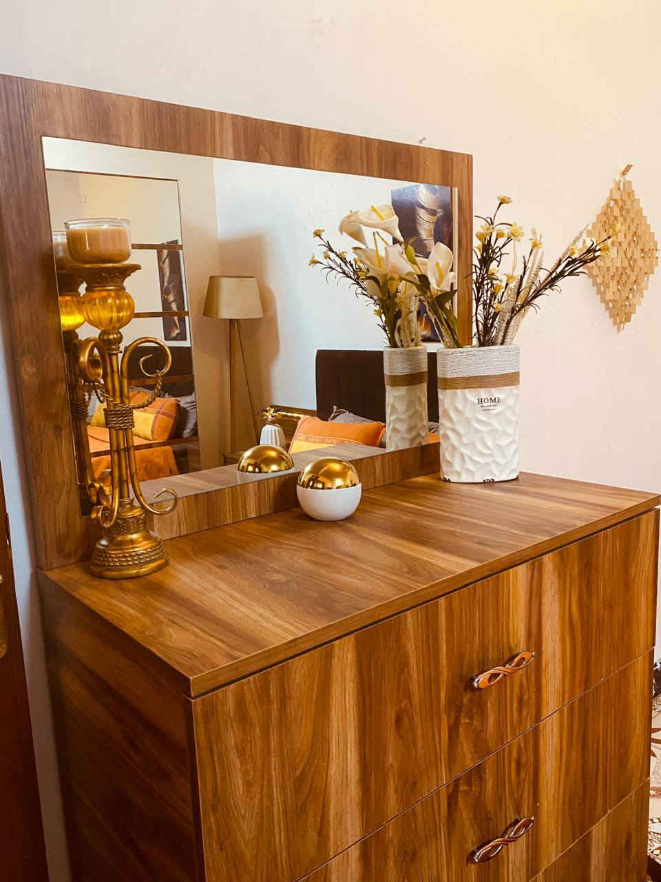 غرفه 5 قطع ب400
نظيفه 💯 💯


**إذا كنت صاحب هذا الإعلان وتريد حذفه لأي سبب، رجاءا أرسل رسالة إلى الدعم الفني**