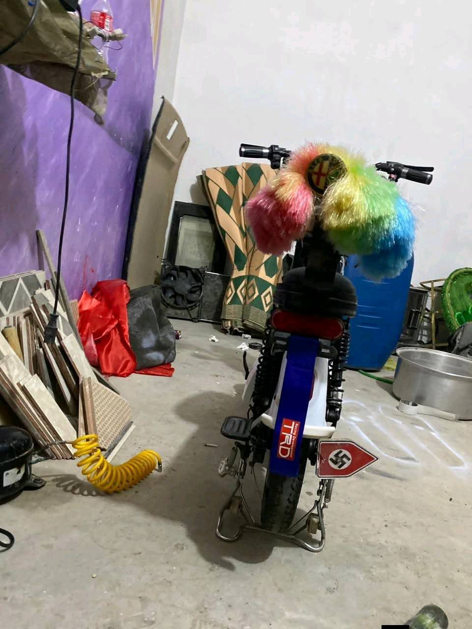 العنوان بغداد مدينة الصدر ام الكبر مقابل  قطاع 79 جاي من تقاطع كسرة وعطش 