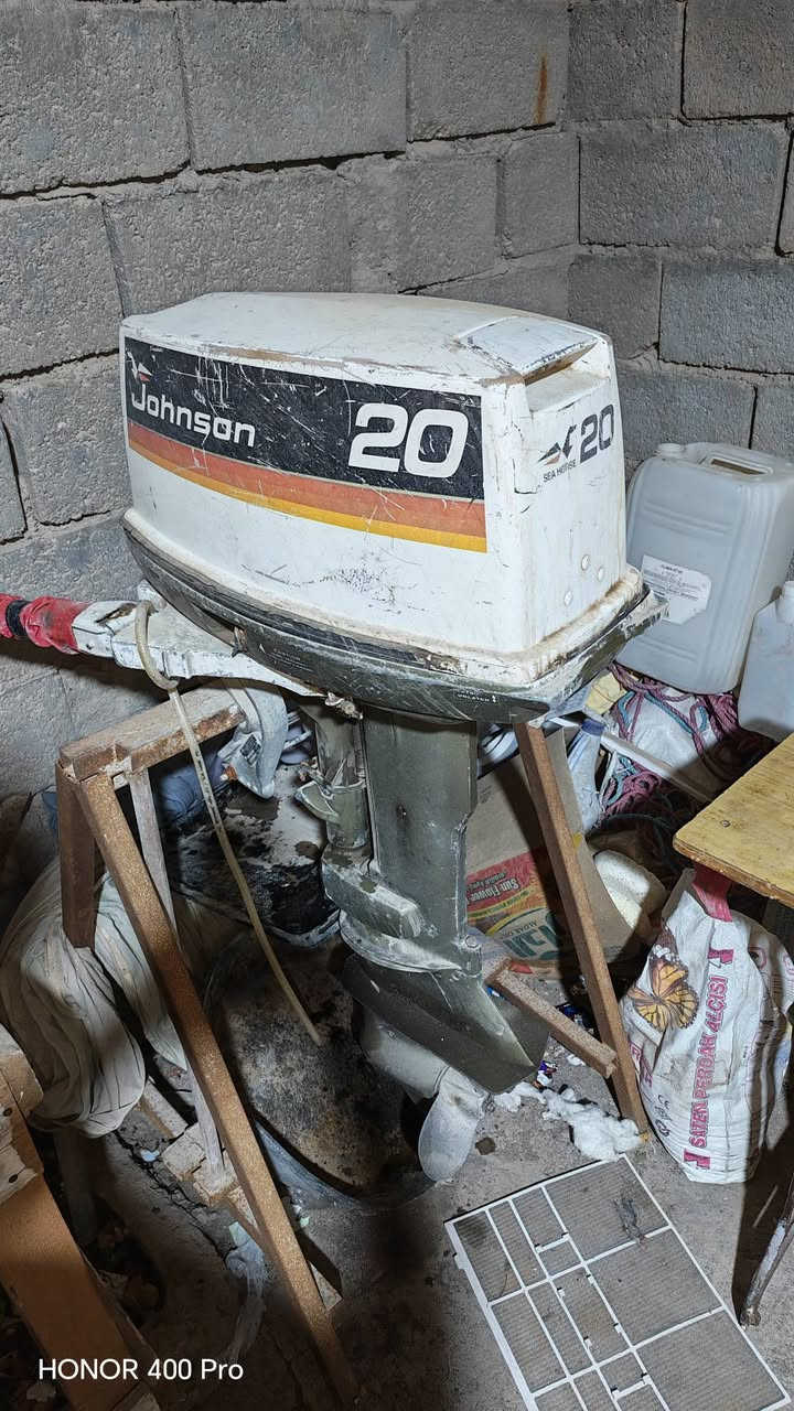 السلام عليكم مكينه أم 20 ما مفتوحه جديده شرط جره وجده للستفسار ***********
