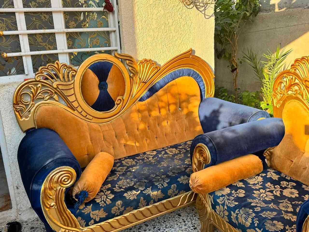 10مقاعد نظيف 250وبي مجال قليل
***********
