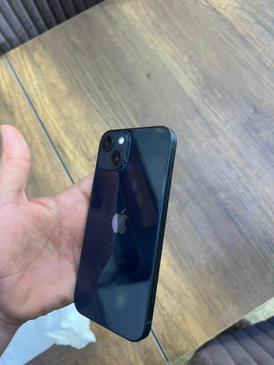 ئایفۆن ١٣ دوو کامیرەی حجم گەورە ١٢٨ گێگابایتی ١ سیمارتە پاتری ٨٧ زۆر زۆر خاوێنە پێویست ناکا وەسفی کەم مالەکە دیارە لە هەولێرم سعری ٣١٠$ محمەلەکی کەمی تێدایە أربيل, العراق


**إذا كنت صاحب هذا الإعلان وتريد حذفه لأي سبب، رجاءا أرسل رسالة إلى الدعم الفني**