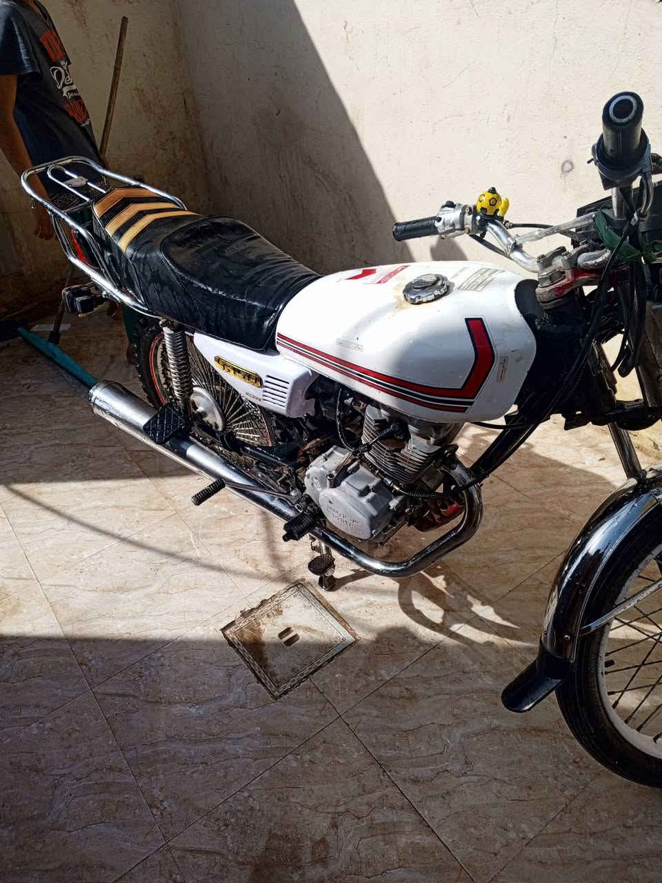 ماطور للبيع السعر 300وبي مجال قليل بدون أوراق المكان بعقوبه الرقم***********
