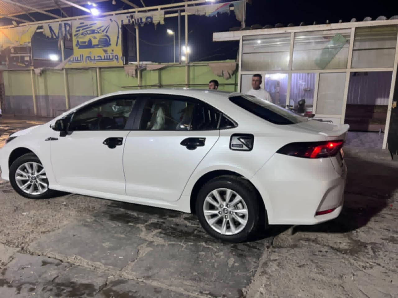 السلام عليكم ورحمة الله وبركاته كورلا خليجي 24 ساز ضمان 5سنوات 🇯🇵 ماشيه43 الف فول مواصفات 
المواصفات 🧿

بصمه تشغيل ✅
مرايات شفط ✅
شحن واير ليس✅ 
سقف سلايد فتحه ✅
مكينه 1800 .VVTi✈️
كيج الكتروني ✅
شاشه تدعم أندرويد وابل كار✅
هاند بريك بصمة ✅
اوتو هولد ✅
لايت زنون✅ 
4 وضعيات قياده ✅
كامل كاعيات مفروشه مع دشبول مع صندوق 💚سياره بيه بارد بنص البنيد فقط 
مكانه ديالى بعقوبة 
السعر 186
رقم هاتف ‏***********
