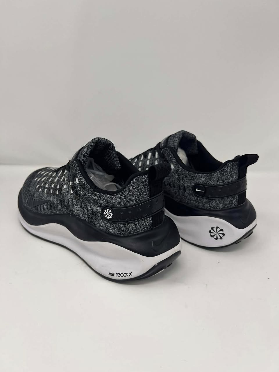 نايك زووم رياكت افضل احذيه نايكي. من راحيه الفوم والراحه، لو تشتغل ٢٠ ساعه باليوم  هاي القطعه  خيار مناسب الك 

قياس 44 طول قدم (28سم) السعر 35 الف دينار  يوجد توصيل جميع المحافظات
 ادخل لقناة الانستا وشوف القطع الموجودة وبالعافيه عليك
https://www.instagram.com/hermes.storex?igsh=MTBvc3I2dm9yYTBjaw==


**إذا كنت صاحب هذا الإعلان وتريد حذفه لأي سبب، رجاءا أرسل رسالة إلى الدعم الفني**