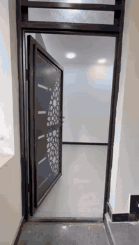 شقه ارضيه معزوله للايجار تحتوي على ٢ غرف نوم وهول ومطبخ وخدمات الاعظمي...