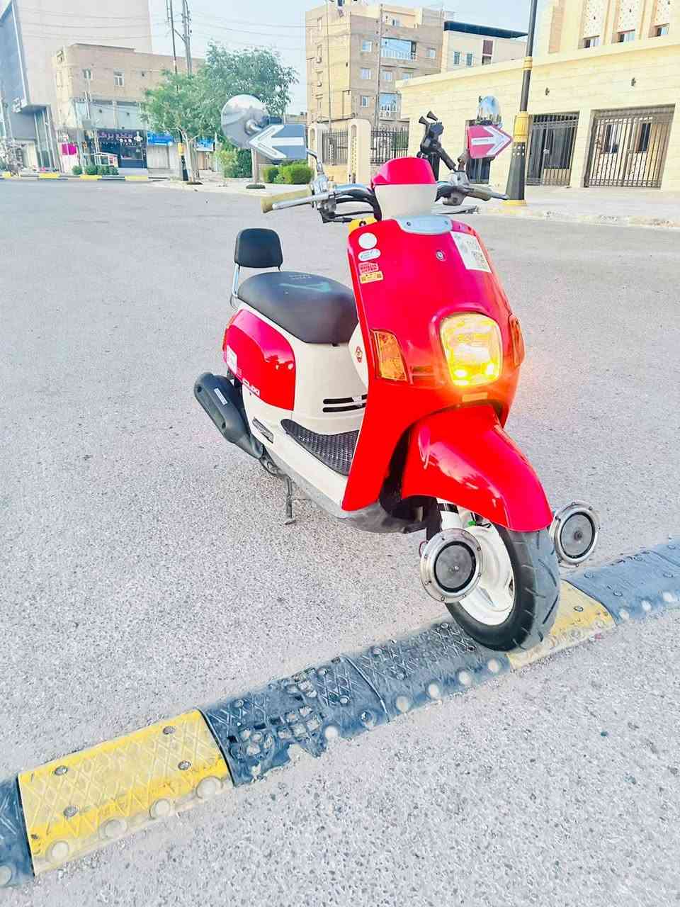 سلام عليكم للبيع بوليسي 2008 مكفوله تجوه ومياء موقع كربلاء الحر سعر 1400وبيه مجال ***********صار شهر درجه طلعه من المعرض
