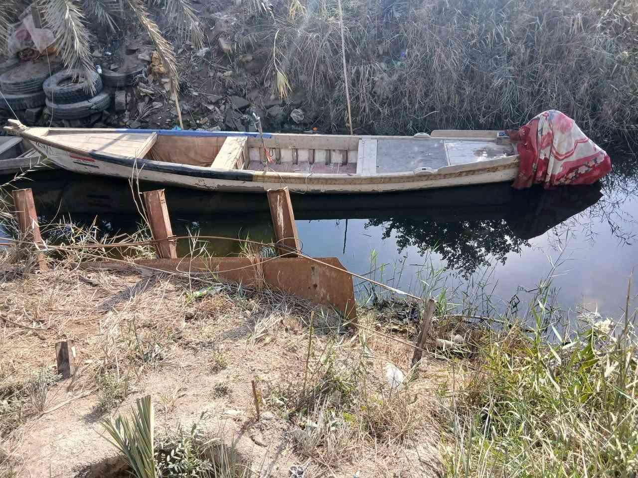 سلام عليكم جنكوه فافون للبيع طول 8متر سعر 400 الف ابو الخصيب جيكور ***********
