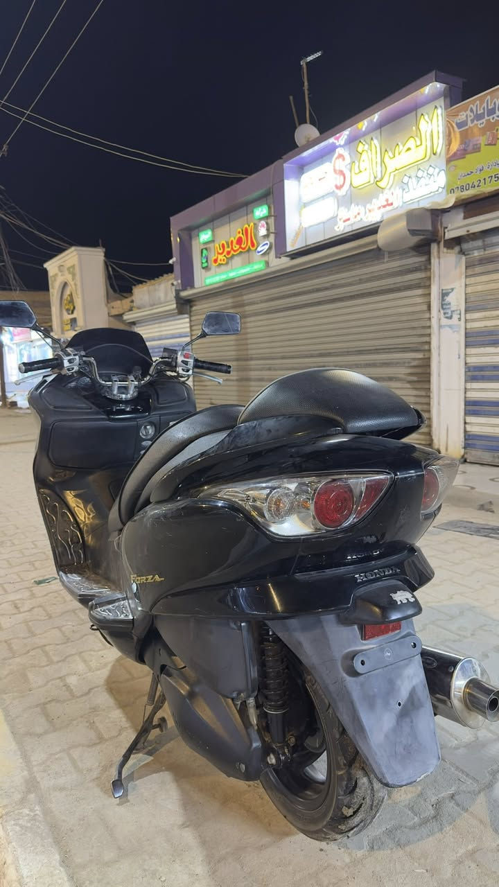 فورزه 0.9 نص فول
اي بي اس 
3 تحويلات 
ممشه الدراجه28 
الدراجه مكفوله كفاله عامه من كلشي. 

ناصريه مركز

للتواصل
***********
