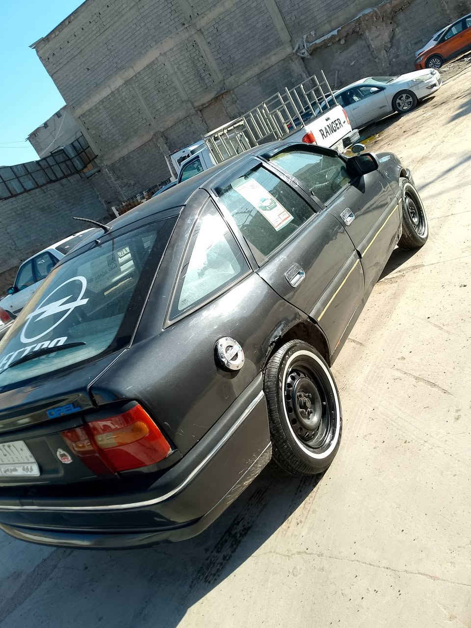 للبيع اوبل فكترا مشروع وطني 2028 بي كبون بنزين موديل 91 رقم كركوك شرت تحويل وكاله كير محرك  شرت      محرك 20 كهربائيه كلت شغل تيارات جديد سدر جديد قفل مركزي سقف اسلايه سعر 32 مكاني كركوك ***********
