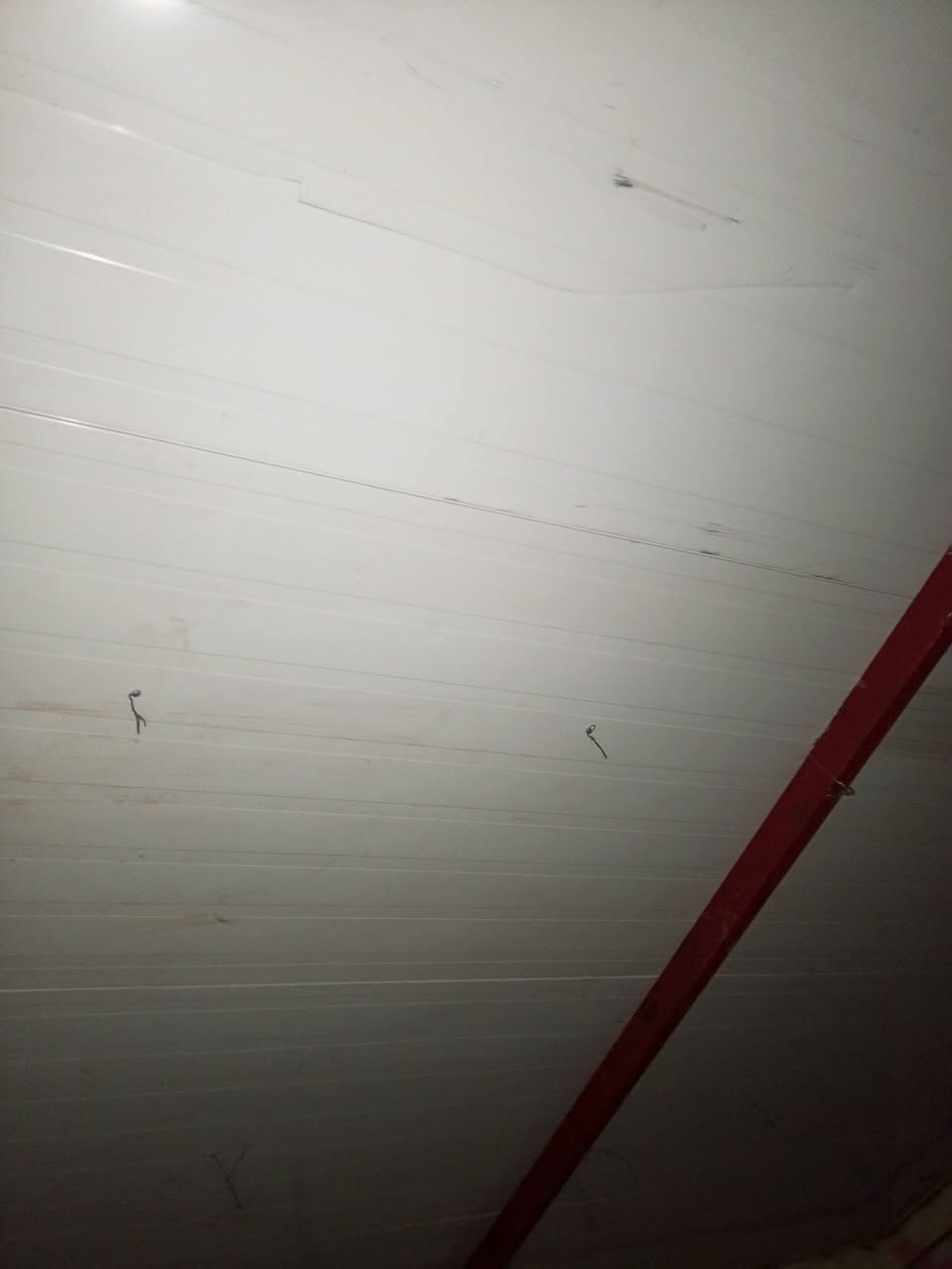 غراض مستعمله ونظيفه 
واجهيه حديد باب وشباك عرض 5متر وارتفاع 280 مع جام وكامله... محجر 3قطع 8امتار.مع سقف سندويج.
مكان حله بني ساله قرب سيدة شريفه عليها السلام 
***********
