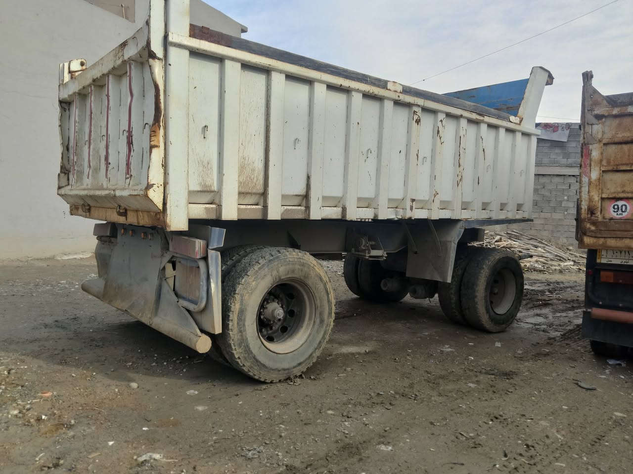 السلام عليكم للبيع سكاني قاطره مقطوره اي استفسار الرقم واتساب ***********
