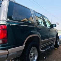 فورد اكسبلور موديل 1994رقم بغداد مكينه وكير محور vvt السعر 35وبيه مجال...