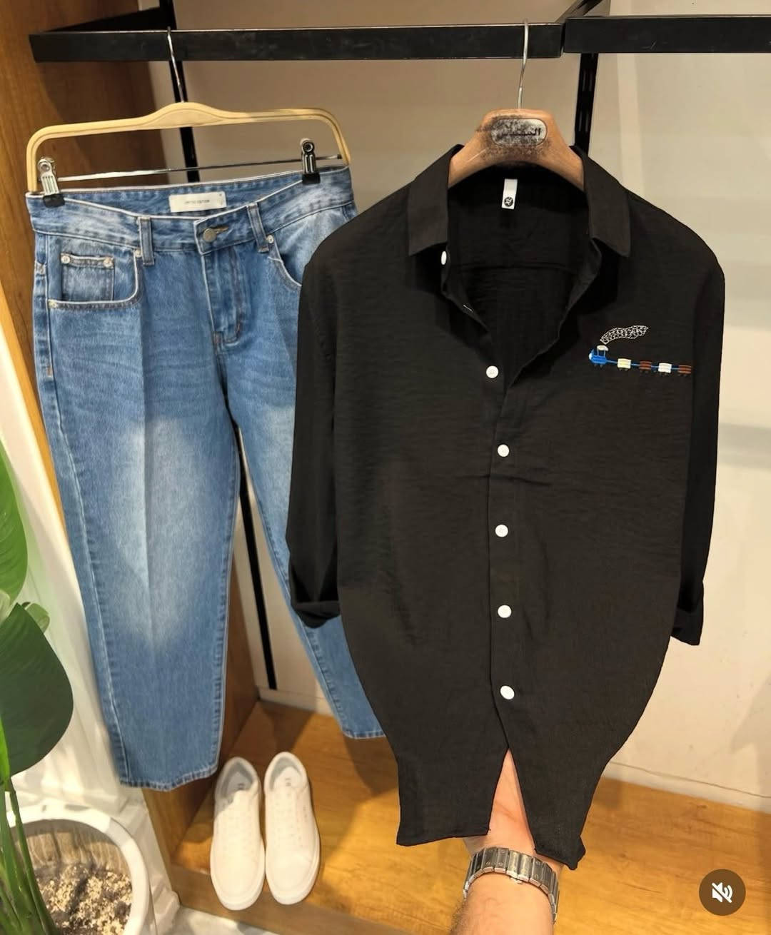 قميص رجالي خامه للن
قياسات--L-xl-xxl-3xl🔥4xl

بنطلون ريگلر 30-31-32-33-34-36-38-40🔥

حذاء 40-41-42-43-44-45✨

 
#بضاعتنا_مميزة_وشعارنا_الجودة👍 

العنوان ديالى بعقوبه رگة حجي سهيل 
يوجد توصيل لكل محافظات العراق 

#قميص #قميص_رجالي #للن #قميصان #ازياء #رجالي #احدث_الموديلات #قميص_للن 

📲***********
