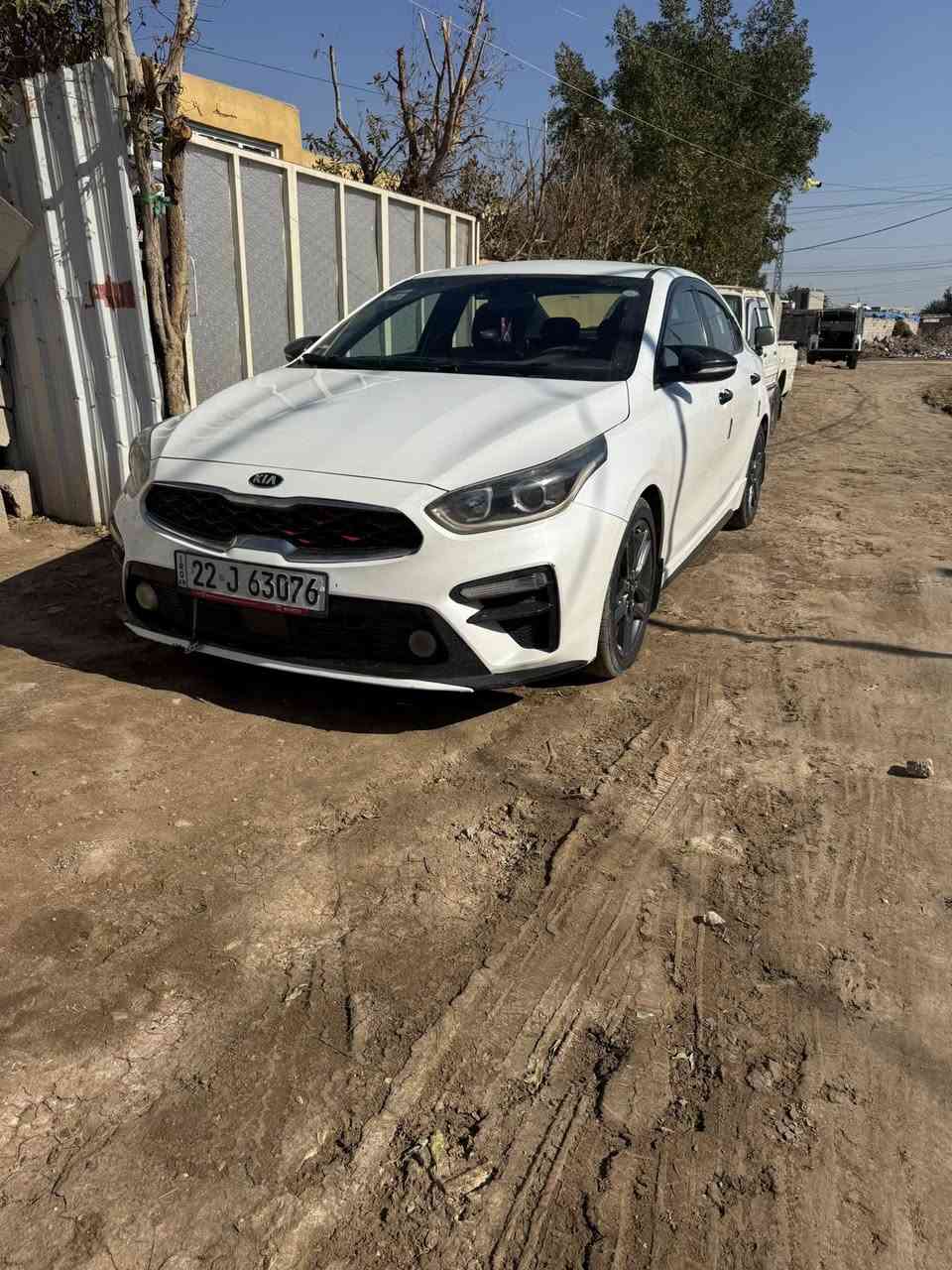 السلام عليكم للبيع سيراتو جيتي لاين خليجي 2020رقم أربيل تحويل مباشر
فول مواصفات
محرك تيربو
بصمه دمام
كشنات كهرباء 
رادار سياقه اليه 
لايت لد اتو
السعر 155
***********
***********
