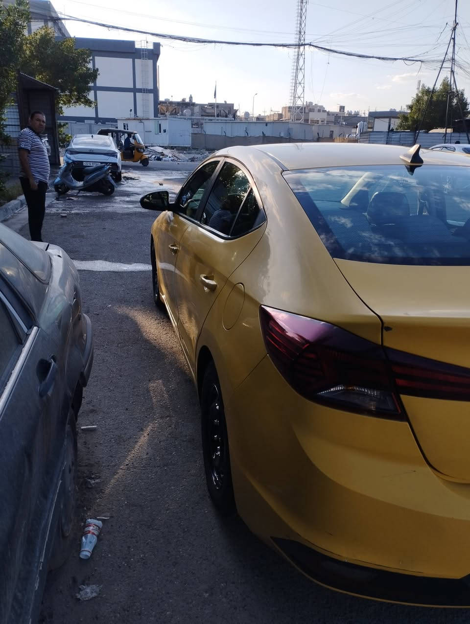 النترا 2020 امريكي للبيع
حادث خلفي خفيف ليبل واحد محولة كير ATM
مكانها بغداد حي العامل بسمي تحويل ثاني يوم 
الاتصال ع الرقم ***********
