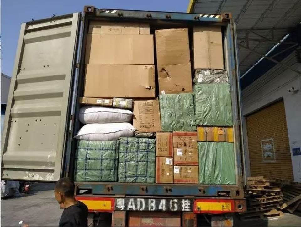 يسر شركة نادوس أن تعلن لعملائها الكرام عن استئناف عمليات الشحن من جمهورية الصين الشعبية بعد التوترات الاخيره في المنطقه إلى جميع الوجهات ، عادت الحركة التجارية إلى طبيعتها، ونعود لخدمتكم بكل طاقتنا لتلبية احتياجاتكم من بضائع وتلبية طلباتكم.

خدماتنا تشمل:
✅ الشحن البحري (حاويات كاملة وتجميعية - LCL & FCL).
✅ الشحن الجوي السريع للبضائع العاجلة.
✅ التخليص الجمركي في بلد الوصول.
✅ التتبع الآني للشحنات حتى وصولها باب المستودع (Door to Door).


**إذا كنت صاحب هذا الإعلان وتريد حذفه لأي سبب، رجاءا أرسل رسالة إلى الدعم الفني**