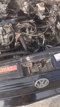 كولف 1994 نفخ والكير ميكانيكي والمحرك 1800 كابريتر سياره جاهزه صدر جدي...