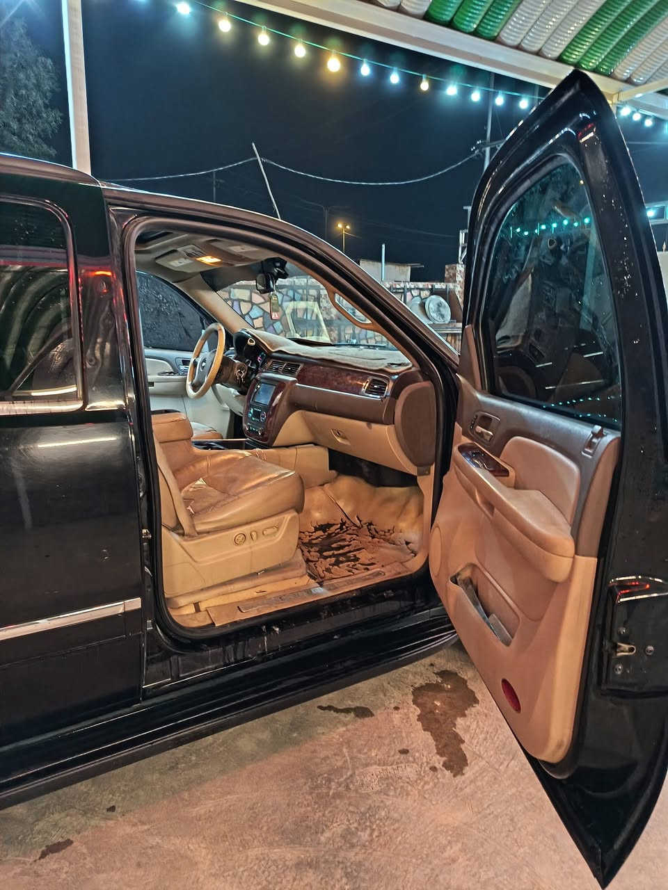 سلام عليكم ورحمة تاهو البيع و مراوس حسب القناعه الفين 2009التيزت فول موصفات جازه من كلشي رقم وسنويه أربيل كفاله عامه السعر 90وبيه مجال الستفسار***********
