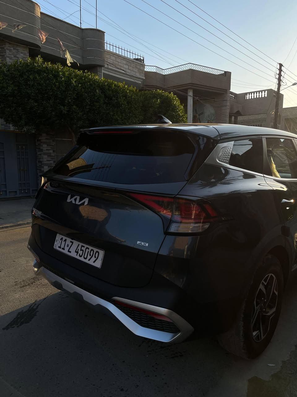 السلام عليكم جميعا
السيارة ليبل واحد بالشرط
🌹🚗 كيا سبورتاج LX موديل 2023 وارد أمريكي

محرك 2500 Smartstream GDI+ MPI (المرغوب) يشتغل بنزين عادي

الدفع: 4×4

الحالة: اخت الكلين / Clean Title

السيارة بإسمي – تحويل مباشر – رقم بغداد

🛠 الحادث:

تعديل بارد وخفيف فقط

بالجاملغ الأمامي الأيسر + الباب الخلفي الأيسر

بدووون إيرباك نهائياً

مكفولة من الصبغ 

السيارة كلها ليبل واحد

ما متبدل بيها ولا برغي وضع شركة جدا ناعمة

📊 الممشى:

دخلت العراق هاي السنة ماشية 34 ألف ميل

حالياً ماشية 43 ألف ميل فقط

✨ المواصفات:

تبريد قطعتين 

كشنات تدفئة

رادار مانع تصادم

قيادة ذاتية + محافظة على المسار

حساسات

مانع انحدار

4 وضعيات قيادة

قفل اكسل

سايد بريك بصمة

زينون

بك لايت LED

شاشة + كاميرا خلفية

وكل المواصفات المعروفة لفئة LX

📷 صور الحادث من المزاد:

https://bid.cars/en/lot/1-54011494/2023-KIA-Sportage-KNDPUCAF6P7146993

💰 السعر: 20,700$

➡️ بي مجال بسيط للجاد فقط

📍 المكان: بغداد – حي الجهاد

📞 للاستفسار: ***********

📲 موجود واتساب
