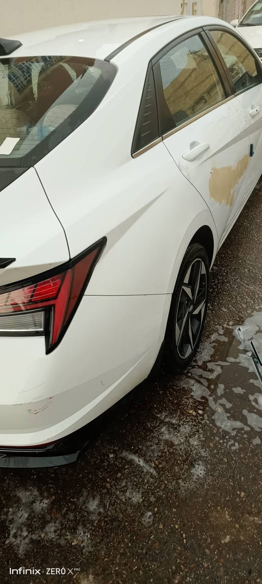 سلام عليكم اخواني للبيع النترا 2022 رقم اربيل السيارة فول بيه بيه ضربه بالباب موضحه بصوره السعر 160وبيه مجال مكاني كربلاء حي السلام ***********

***********
