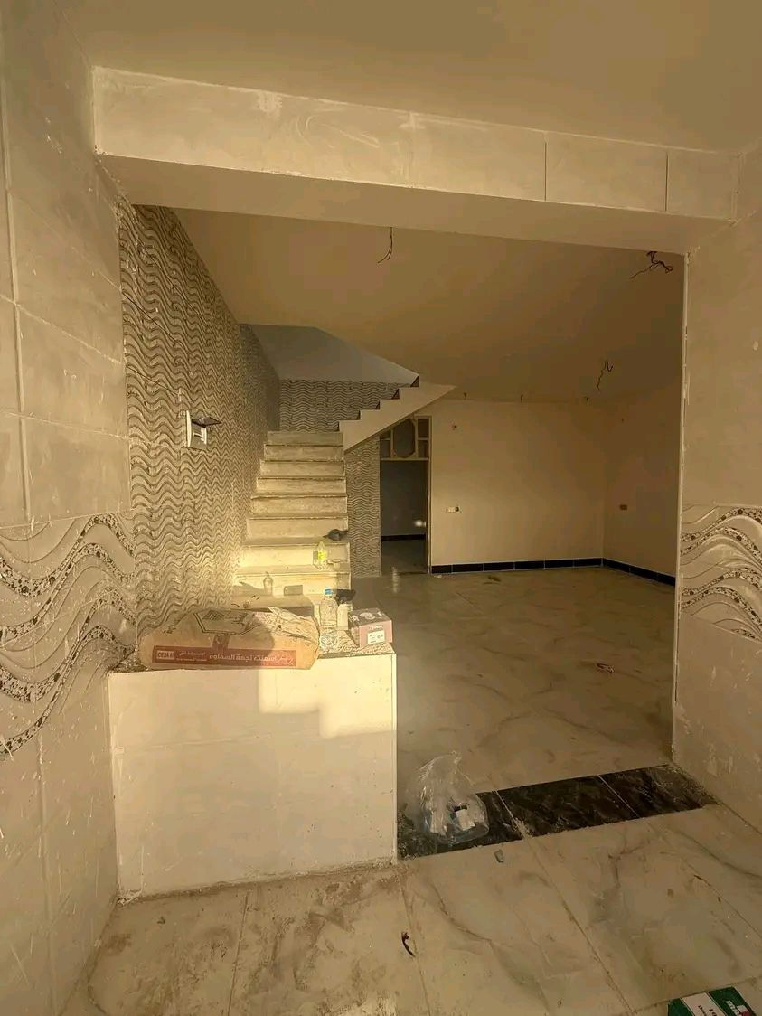 دار للبيع المساحه 120م طابو زراعي سند 25 الموقع حله وردية سيف سعد شارع المشجر سنتر الشارع مجاور ملعب بغداد البيت بناء جديد طابوق كونكريت ماء كهرباء كيبل ضوئي تاخذ البيت مباشر تسكن فقط الاثاث
السعر 58  مع  المجال 
للاستفسار


**إذا كنت صاحب هذا الإعلان وتريد حذفه لأي سبب، رجاءا أرسل رسالة إلى الدعم الفني**