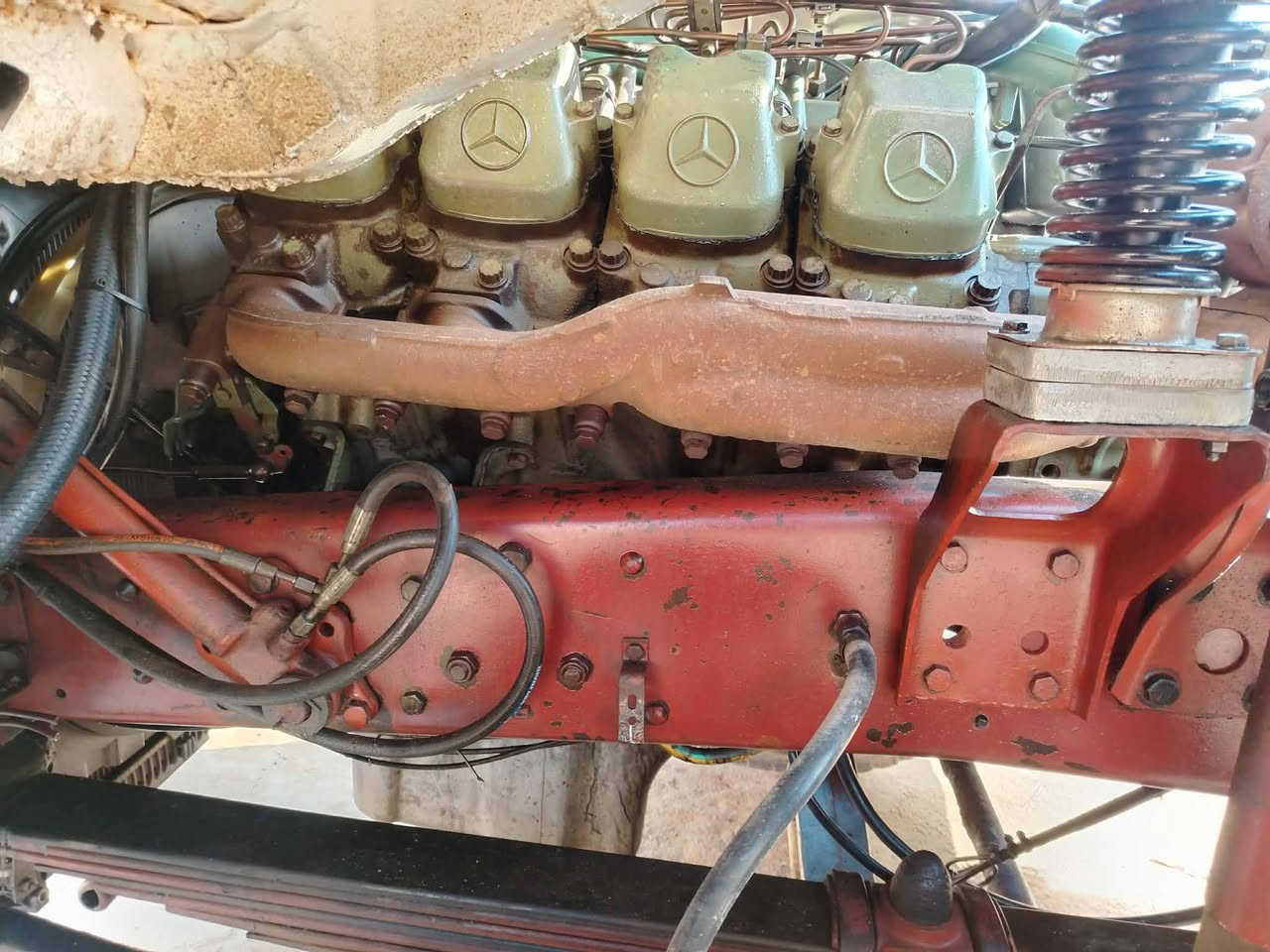 البيع البي 82 مجموعه جيف مكينه 35  كير160 شاصي كفاله  مسجله راس قاطره مكان النجف *********** ***********
