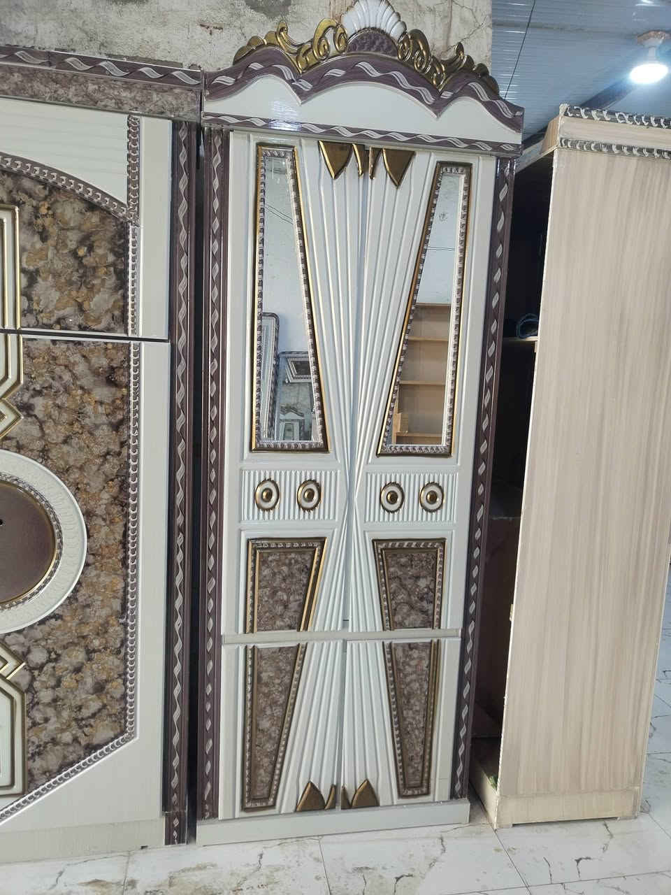 غرفه لبيع نجار سعر مليون100تصال ***********واتساب
