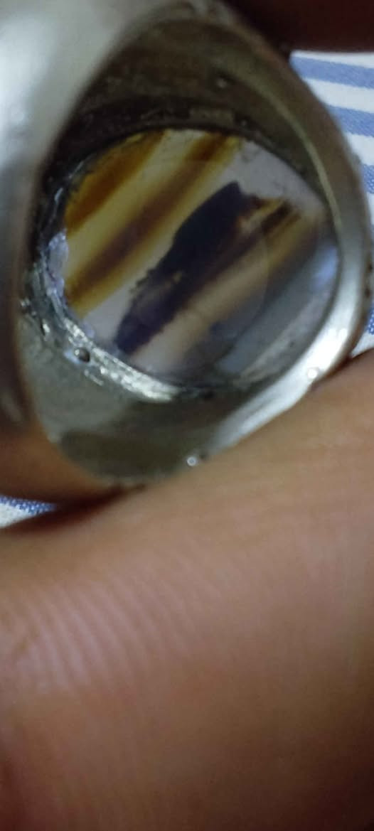 خاتم عقيق يمنى قديم 
فضه صياغة خراسانيه 
سعر٢٥ البصرة, العراق


**إذا كنت صاحب هذا الإعلان وتريد حذفه لأي سبب، رجاءا أرسل رسالة إلى الدعم الفني**