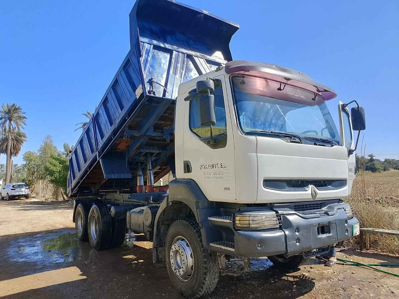 للبيع سياره رينو مديل ٢٠٠٠٠ بأم ونوزل بلادي مكفول مكينه وكير مجموعه سعر٢٢٥ ورقه راقم بغداد نشائيه مكان سياره ميسان


**إذا كنت صاحب هذا الإعلان وتريد حذفه لأي سبب، رجاءا أرسل رسالة إلى الدعم الفني**