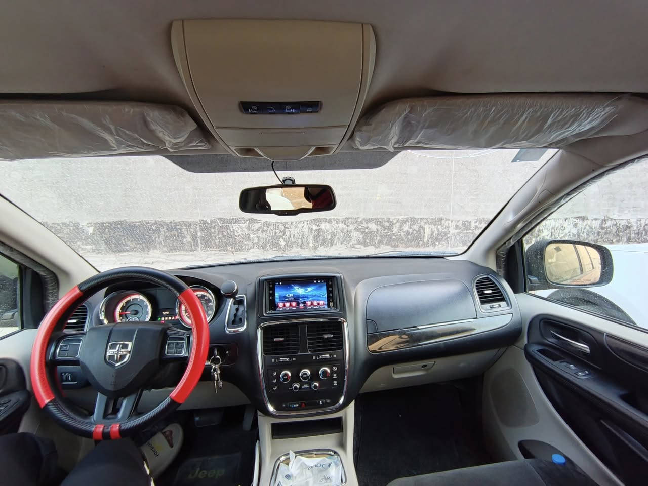 ‏السلام عليكم
‏دوج كرفان ٢٠١٦ رقم بغداد 
‏لون كرزي 
‏حادثها بنيد بارد وقبق الجنطة بارد 
‏بالعراق بيها چاملغ خلف السايق صبغ 
‏ماشية ١٢٢ الف 
‏داخل بيجي واسود 
‏فرس وسطي 
‏شاشة 
‏كامرا 
‏حساسات 
‏بيبان كهرباء 
‏جنطة كهرباء 
‏كشن كهرباء 
‏گير ومحرك كفالة 
‏الحدادية قبل سبوع شديتها 
‏مشط جديد 
‏مكاني كربلاء 
‏السعر ١٥٣ وبيها مجال بسيط 
‏
‏
‏***********
‏***********
‏
