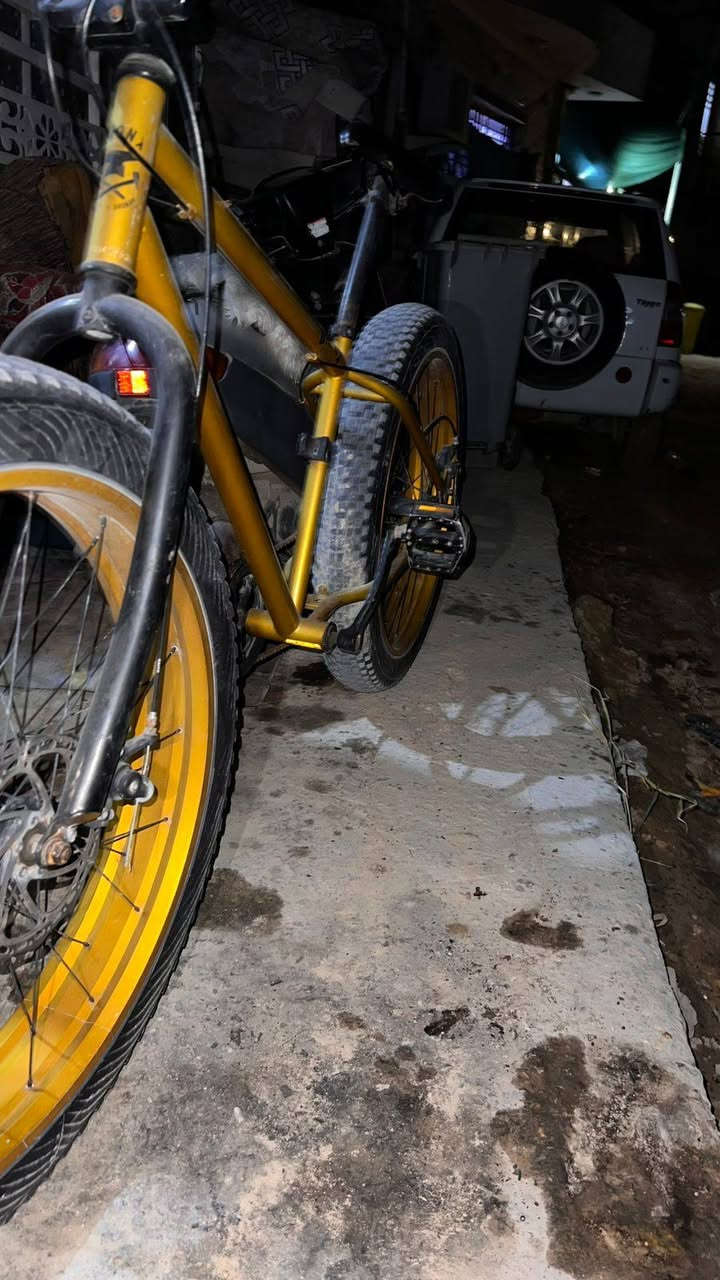 بايسكل دبابه للبيع ايطالي واصلي وصل الشراء موجود ومستعجل كلش على بيعته السعر 180 المكان حي العباس وهاذا الوحيد بكربله بهل حجم


**إذا كنت صاحب هذا الإعلان وتريد حذفه لأي سبب، رجاءا أرسل رسالة إلى الدعم الفني**