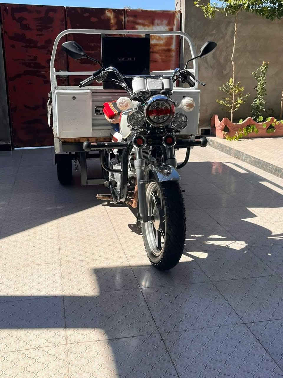 سلام عليكم شباب ستوته ام طير مديل 2022 نضافه انضف من الصوره مكينه مكفوله مابيها اي نقص شغل وطلع السعر واحد و500 بيها مجال قليل  التصال  ***********
