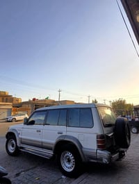 البيع باجيرو موديل 96 سياره نضيفه اني مكلف بل نشر رقم صحب السياره 0780...