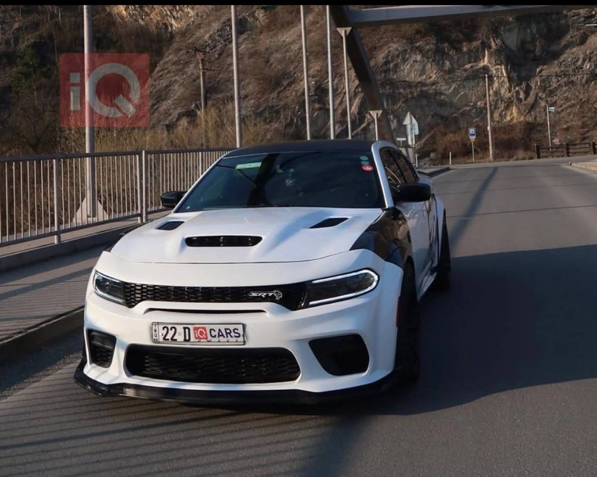 Dodge charger srt hellcat wideby 6.2 supercharge
 1 parcha be zhure be air bag 24 hazar mil , 
هيلكات 2021 وايد بدى بلادي . ماشية 24 الف ميل 
صبغ واحد جاملخ بدون دواخل بدون ايرباگ سيارة بدون نقص كلش جديد , 
سعر 365 مجال بسيط
عنوان سيارة اربيل 
WhatsApp ***********

