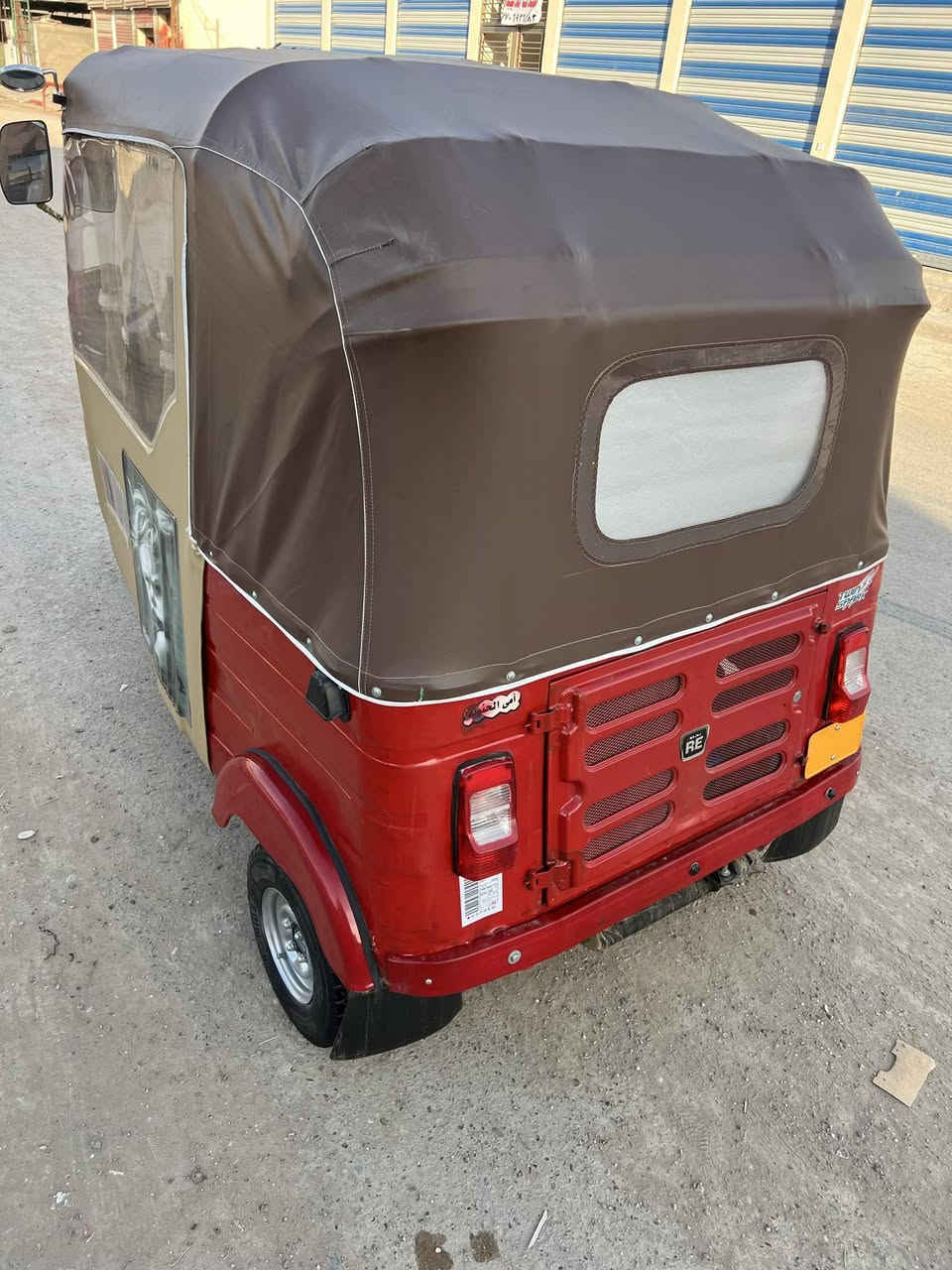 سلام عليكم تكتك للبيع موديل 2017 شهر 5 اوراق كامله المصطفى تكتك جاهزه خير من الله مكينه مال 20 العنوان بغداد الكماليه السعر 3400 وبيهه مجال الهاتف *********** ما متوجد ع خاص
