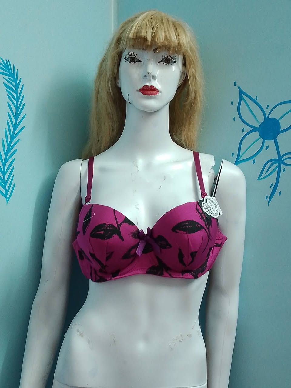 وفرت ايضا ستيانات دبل سفنج اصلي
بهاي الالوان ومتوفر جميع القياسات 
للحجز المراسله خاص
يوجد توصيل داخل مجمع بسمايه مجاني


**إذا كنت صاحب هذا الإعلان وتريد حذفه لأي سبب، رجاءا أرسل رسالة إلى الدعم الفني**