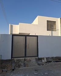 السماوة حي الصدر • ٢٢٠م • طابق ونص
