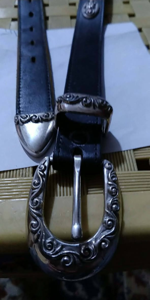 عندي فضه بس مااعرفهن لبيع


**إذا كنت صاحب هذا الإعلان وتريد حذفه لأي سبب، رجاءا أرسل رسالة إلى الدعم الفني**