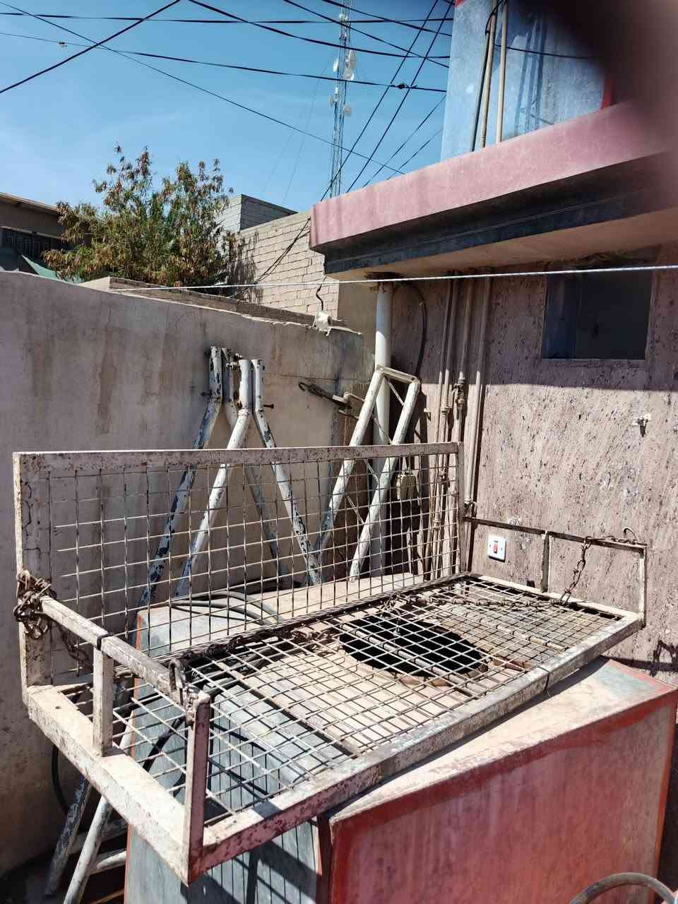 يعلن مزاد نشوان الشمري عن وصول بضاعه استعمال قليل العنوان خلف مستشفى بلدروز العام ع الرقم *********** من جهة دكتوره غدير
