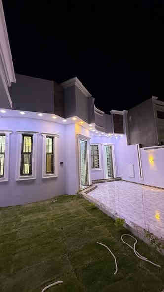 الاسعد_الله_اوقاتكم_بكل_خير
#اعلان 📢
 عن توفر بيت  تستلم بيت عند المكاتبه البيت فارغ وجاهز للسكن 
#دار للبيع 🏠 ***********

بناء حديث مواصفات عاليه وموقع مميز 

#المساحة 320 متر 

يحتوي على 
    #غرف منام عدد 3  __/5×5
    #صاله 10×10 
      #ديوان 4×10
      #مطبخ 8×4 حار وبارد
     #گراج يسع سيارتين 
     #حديق مرتبه 
    # مجمع صحيات داخلي       وخارجي
  #العنوان / بصره ابي الخصيب كوت الحمداني  قرب محكمة ابي الخصيب الجديده 

#مواصفات البناء/ شغل درجه اولى  البيت تحفه عباره عن فله 

-البيبان تفصال الخشب والحديد وال pvc
-الصب كله مركزي
-كهرباء درجه اولى كله اردني ونقاط واناره ضمان 
-تأسيس الماء والمجاري 100%

🛑 المنطقه روعه مركز القضاء قرب المحكمة الجديده والبلديه ومركز الشرطه 
المدارس قريبه مستوصف سوك كافة الخدمات متوفره 

♦️شارع تبليط 10 متر  اباب البيت ماء كهرباء اناره شارع كله 📌

 نهر بضهر البيت ماتفكر بلمجاري 

#قريب على السايدين مال المحكمه
 
#جنس_العقار:: طابو ملك صرف زراعي عراقي  تقابل ابو الطابو مباشرتاا .

#السعر /155   /وبي مجال قليل 
 تستلم بيتك جاهز  وتحياتي للجميع بتوفيق 
#للاستفسار الاتصال على الهاتف 📳*********** 
📳((
