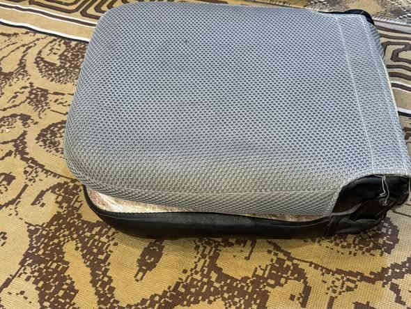 كشن قلاب مال هايسه الي بصدر بنص البيع جديد مدوشم كامل يعني بس. شده العنوان بغداد التاجيات ومتواجد بلمستنصريه 
ب ٩٠ وبيه مجال ***********
