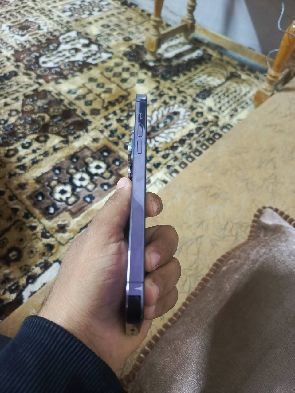 السلام عليكم 14برو ماكس للبيع جهاز وتر ما مفتوح تفحص حاسبه وين ميعجبك جهاز ذاكره 1تيره وبطاريه 93 بعده شركه جهاز يدعم لشريحه الكترونيه فقط ما يدعم لخط الخارجي استفسار ***********واتساب
