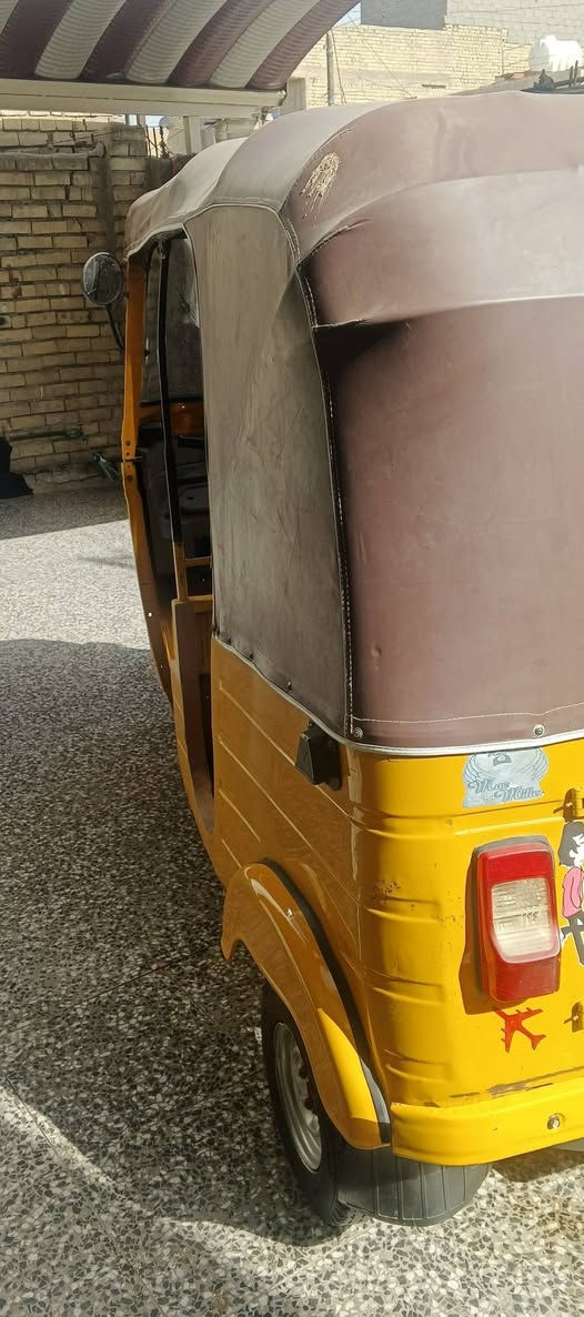 سلام عليكم تكتك 19 شهر  10 رقم وسنوية نكليزي  محرك كيري اكسن مكفولات  كشر كلش حلو تكتك مال جناي خير من اللة السعر 5900 وبية مجال حك الجية مكان كمالية هاتف ***********
