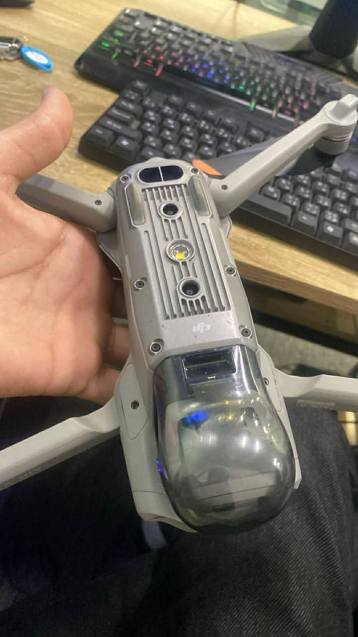 درون Air2s بطيارية وحده
الدرون نضيفة او على ايد وحده الدرون مابيها شي فقط هاي الي بل كمبل واكعه تفحص وطير اعلى مدا سعره 900الف وبيها مجال. بسيط


**إذا كنت صاحب هذا الإعلان وتريد حذفه لأي سبب، رجاءا أرسل رسالة إلى الدعم الفني**